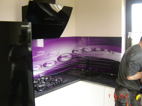 Panel szklany z nadrukiem 600x600mm. Szkło hartowane.