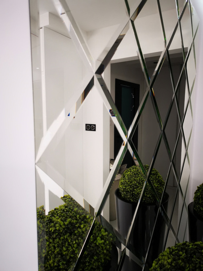 Lustro Glamour fazowane płytki lustrzane producent 1750mm x 1750mm faza 12mm