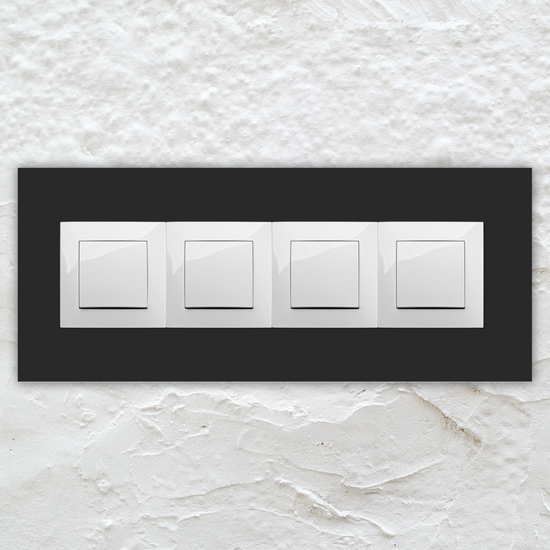 Osłona, ramka szklana pod włącznik światła lub gniazdko czarna poczwórna